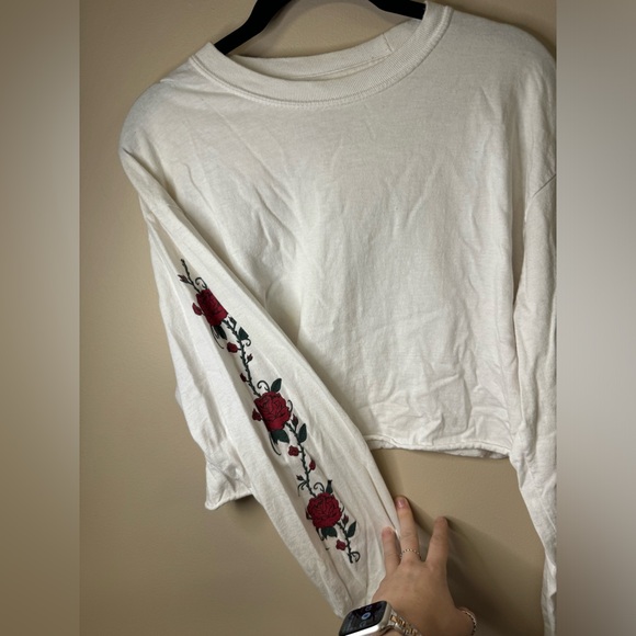 Danielle Guizio Roses Long Sleeve - Picture 3 of 6